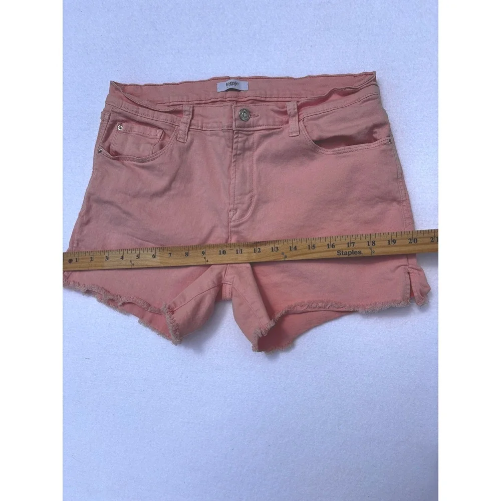 Kensie Jeans Pink Denim Cut Off Shorts Size 10/30 Frayed Hem Stretch‎ Salmon